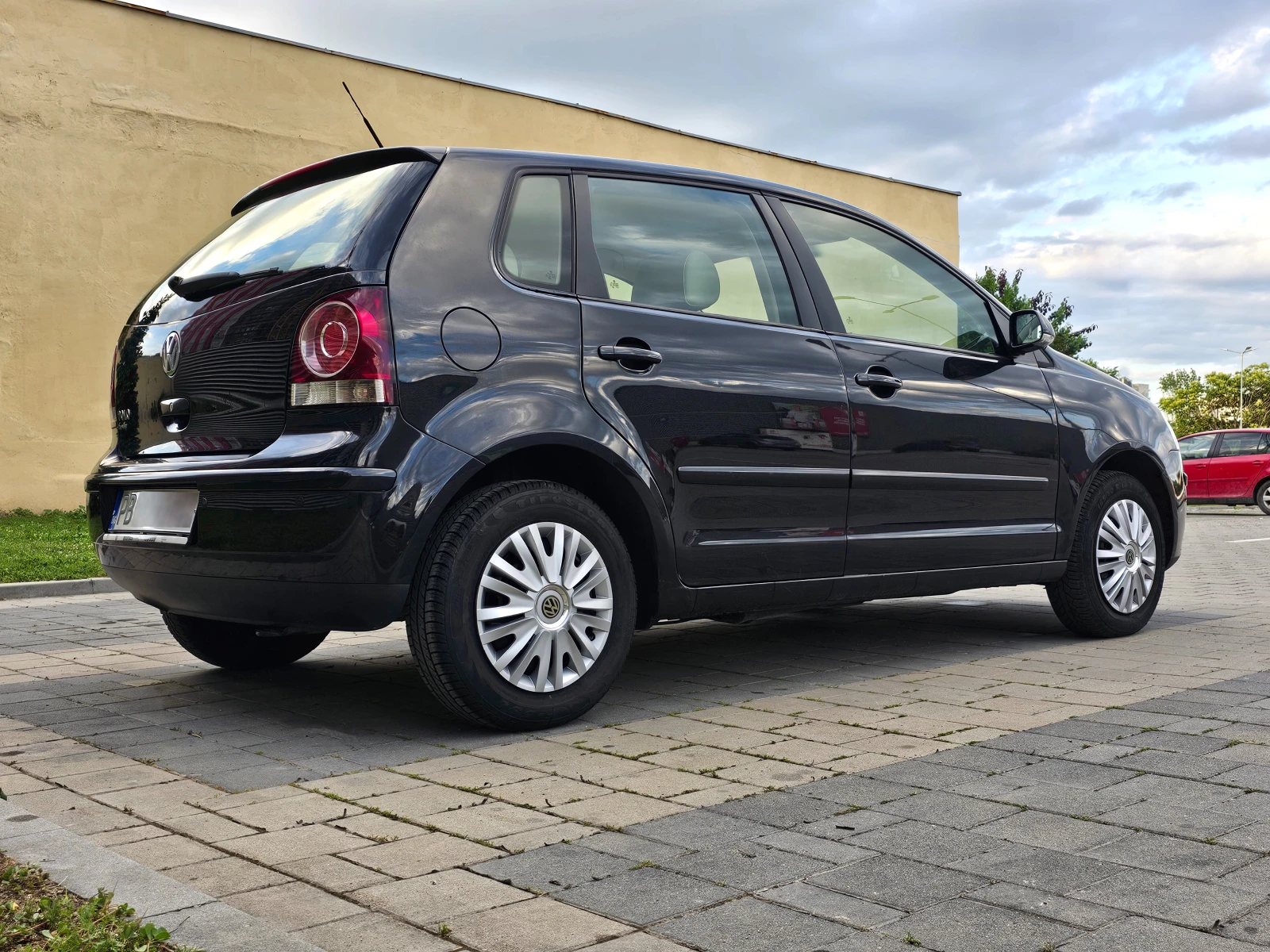 VW Polo 1.2 Comfortline - Кожа - Парктроник - Климатроник, снимка 3 - Автомобили и джипове - 53773384