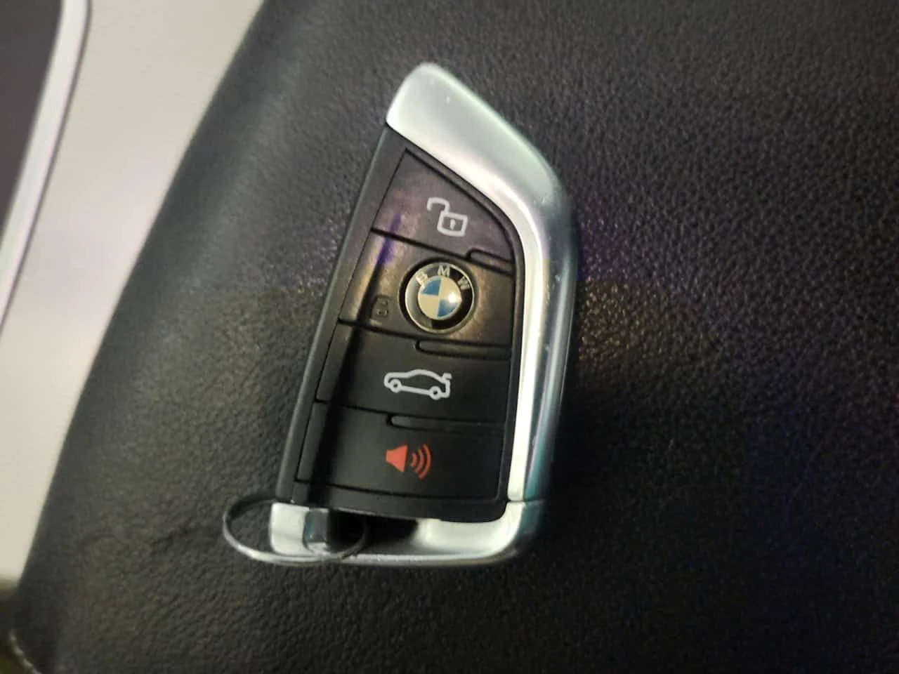 BMW 330 330I XDRIVE /CARFAX /М пакет/Подгрев/Панорама/Кожа, снимка 7 - Автомобили и джипове - 53819571