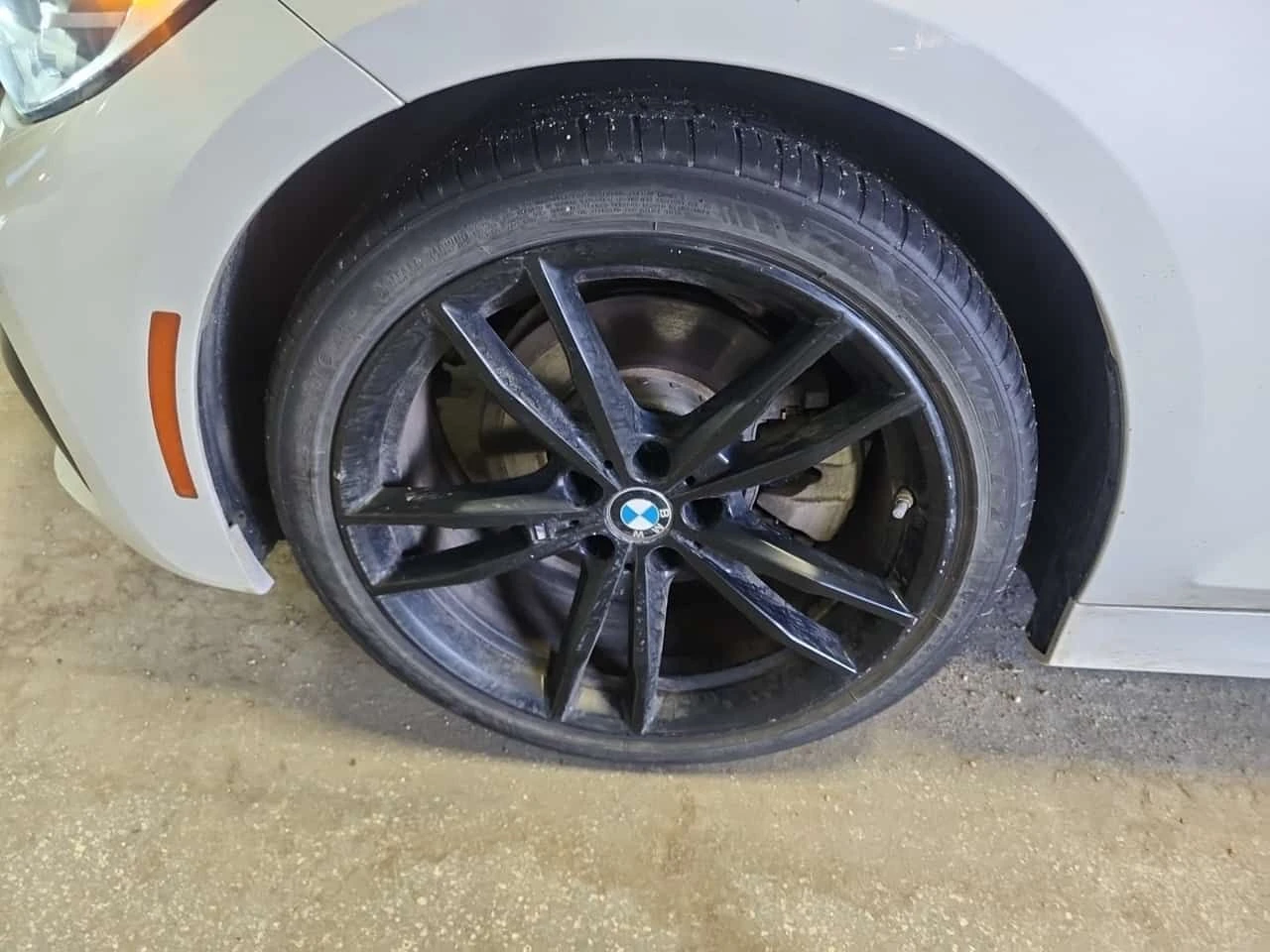 BMW 330 330I XDRIVE /CARFAX /М пакет/Подгрев/Панорама/Кожа, снимка 17 - Автомобили и джипове - 53819571