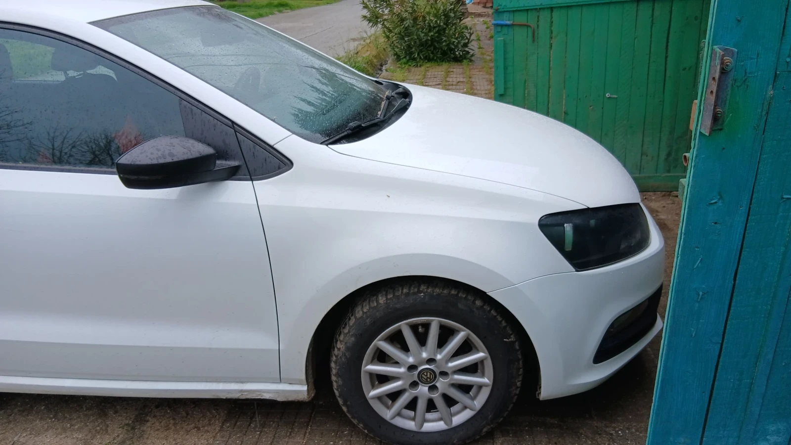 VW Polo Хечбег, снимка 13 - Автомобили и джипове - 54084444