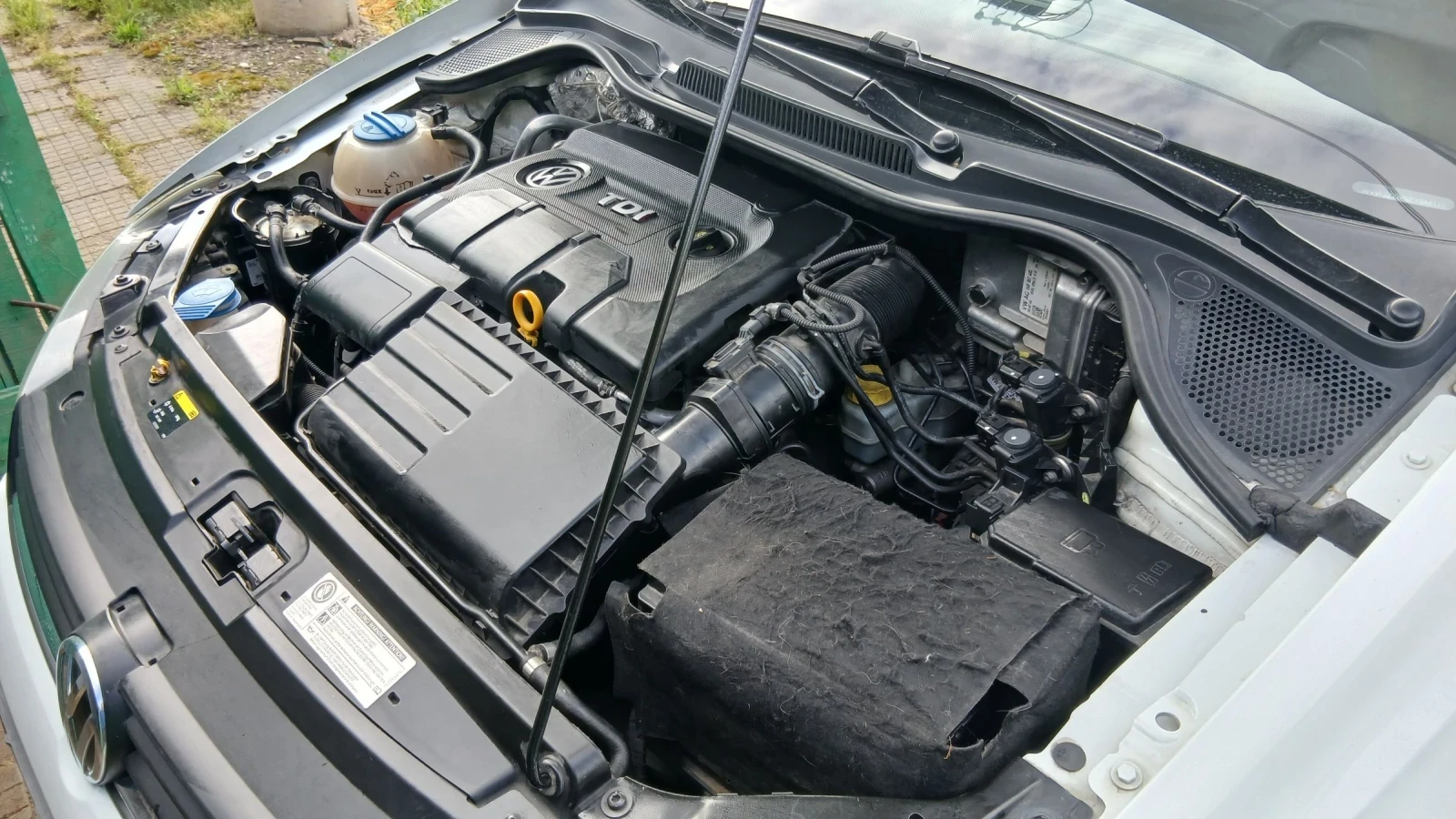 VW Polo Хечбег, снимка 4 - Автомобили и джипове - 54084444