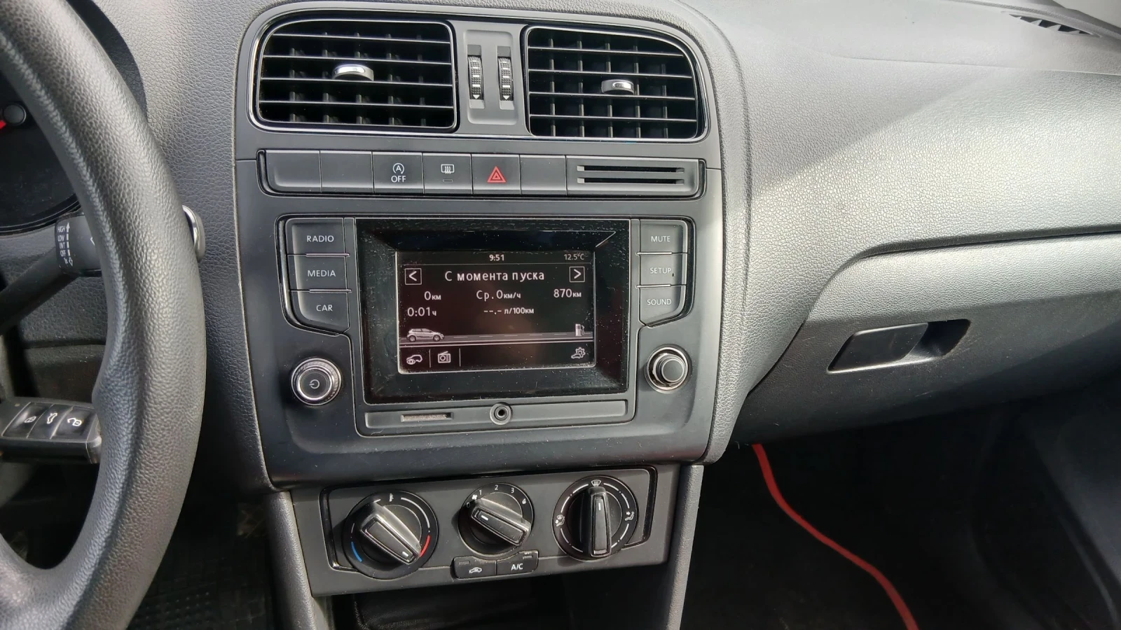 VW Polo Хечбег, снимка 6 - Автомобили и джипове - 54084444