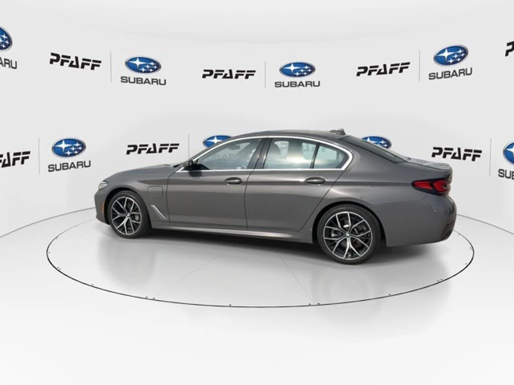 BMW 530E  xDrive Hybrid Plug-in AWD, снимка 6 - Автомобили и джипове - 54557948