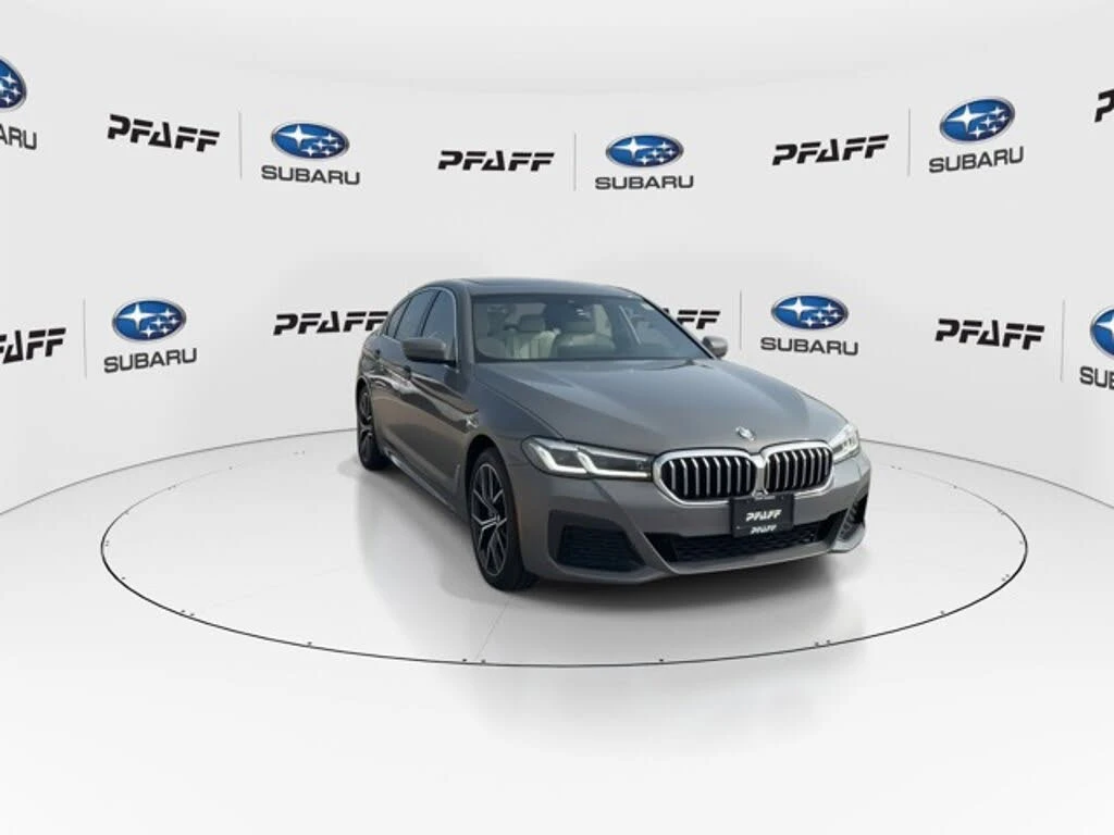 BMW 530E  xDrive Hybrid Plug-in AWD, снимка 2 - Автомобили и джипове - 54557948