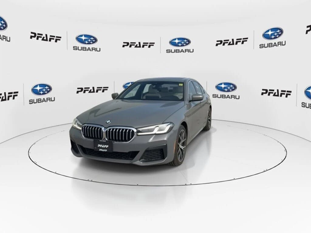 BMW 530E  xDrive Hybrid Plug-in AWD, снимка 3 - Автомобили и джипове - 54557948