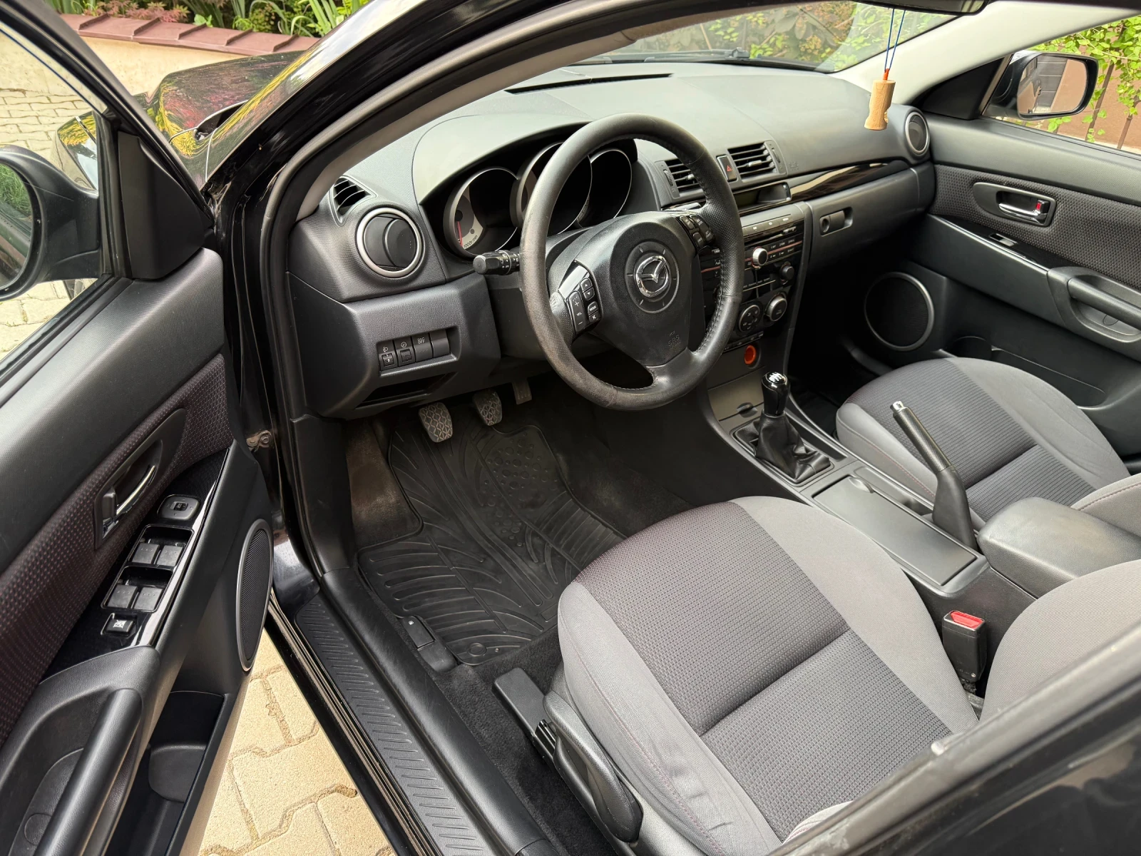 Mazda 3, снимка 7 - Автомобили и джипове - 54611512