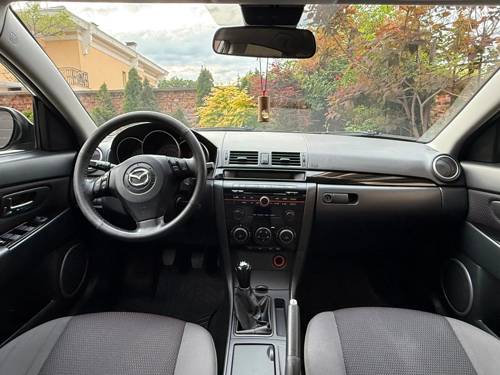 Mazda 3, снимка 8 - Автомобили и джипове - 54611512