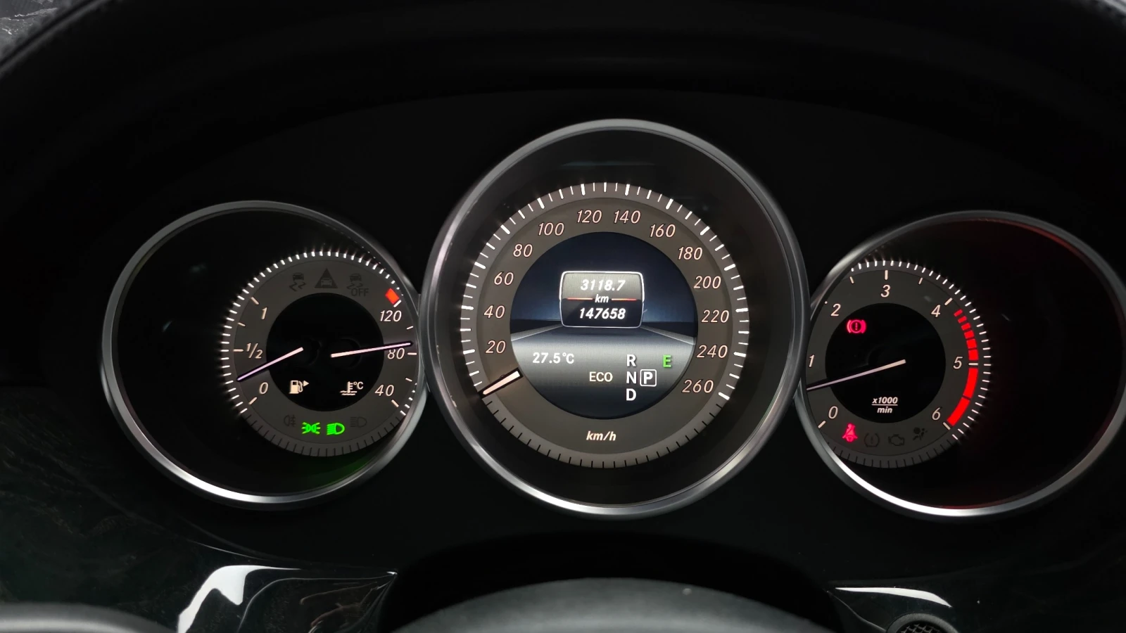 Mercedes-Benz CLS 350 CLS350 d 4MATIC | LED | MEMORY | HEATED SEATS, снимка 13 - Автомобили и джипове - 54755937