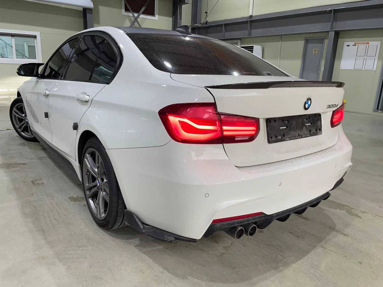 BMW 320 d RWD B47 LCI (FaceLift) ! M Pack !, снимка 6 - Автомобили и джипове - 54946896