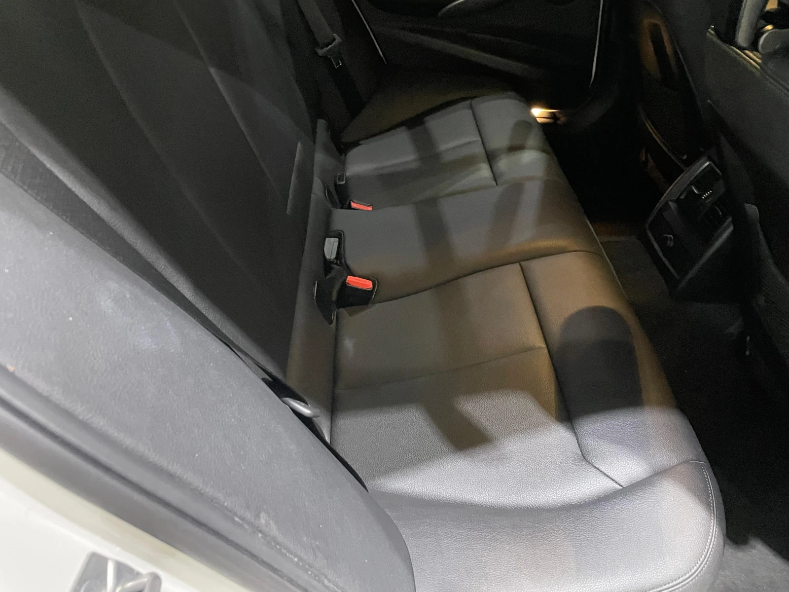 BMW 320 d RWD B47 LCI (FaceLift) ! M Pack !, снимка 13 - Автомобили и джипове - 54946896