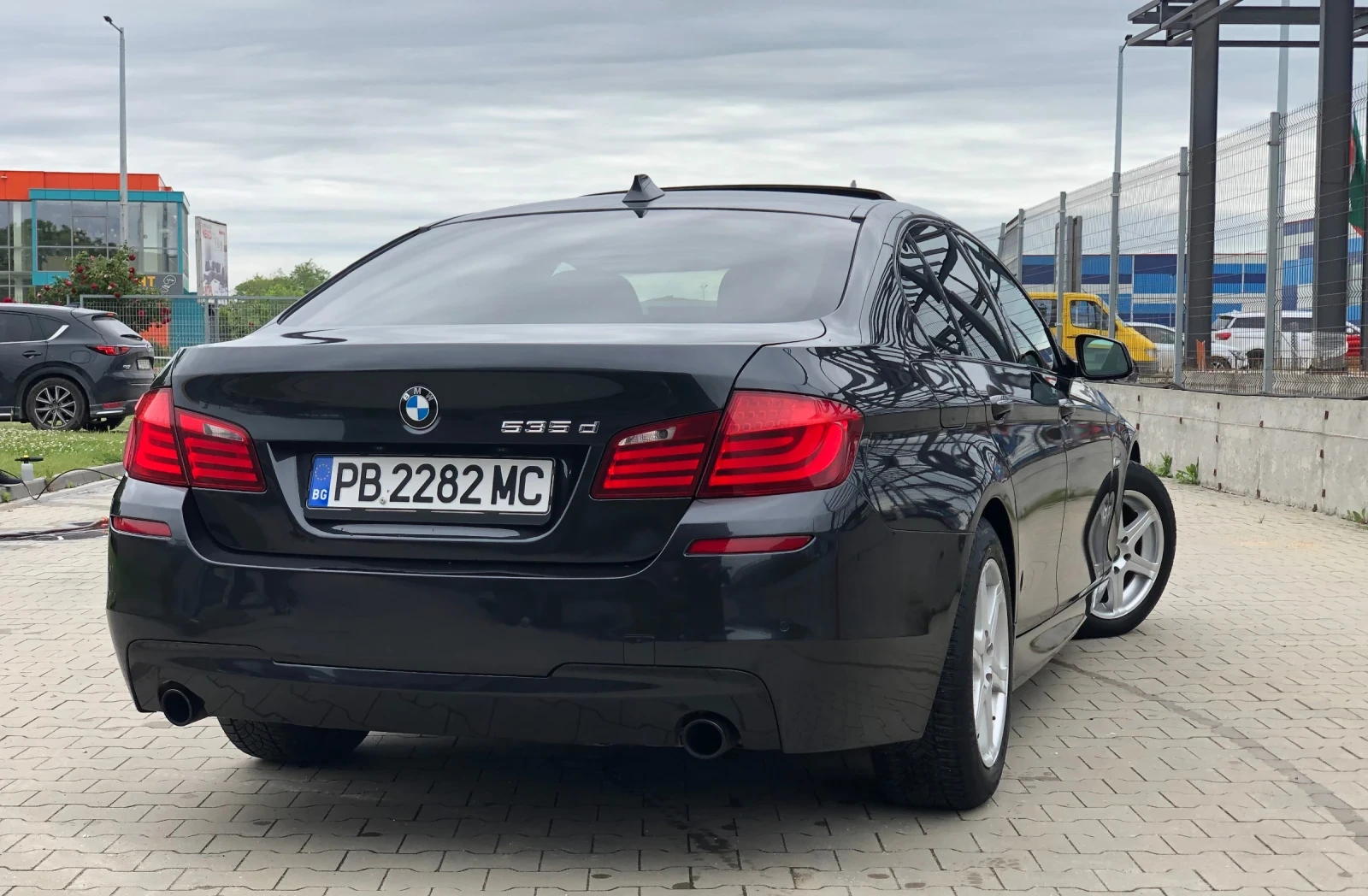 BMW 535  D M-Sport* SAT* Първи собственик* , снимка 3 - Автомобили и джипове - 55135511