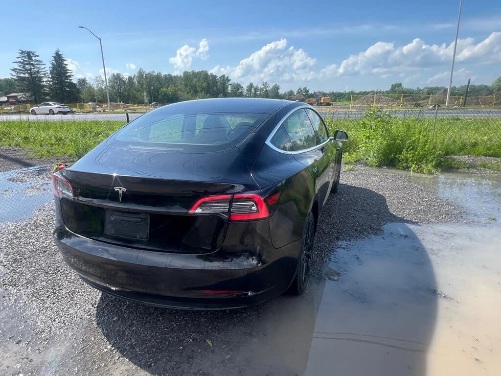 Tesla Model 3 Standard Plus* ПОДГРЕВ* ПАНОРАМА* КРАЙНА ЦЕНА* , снимка 5 - Автомобили и джипове - 55275743