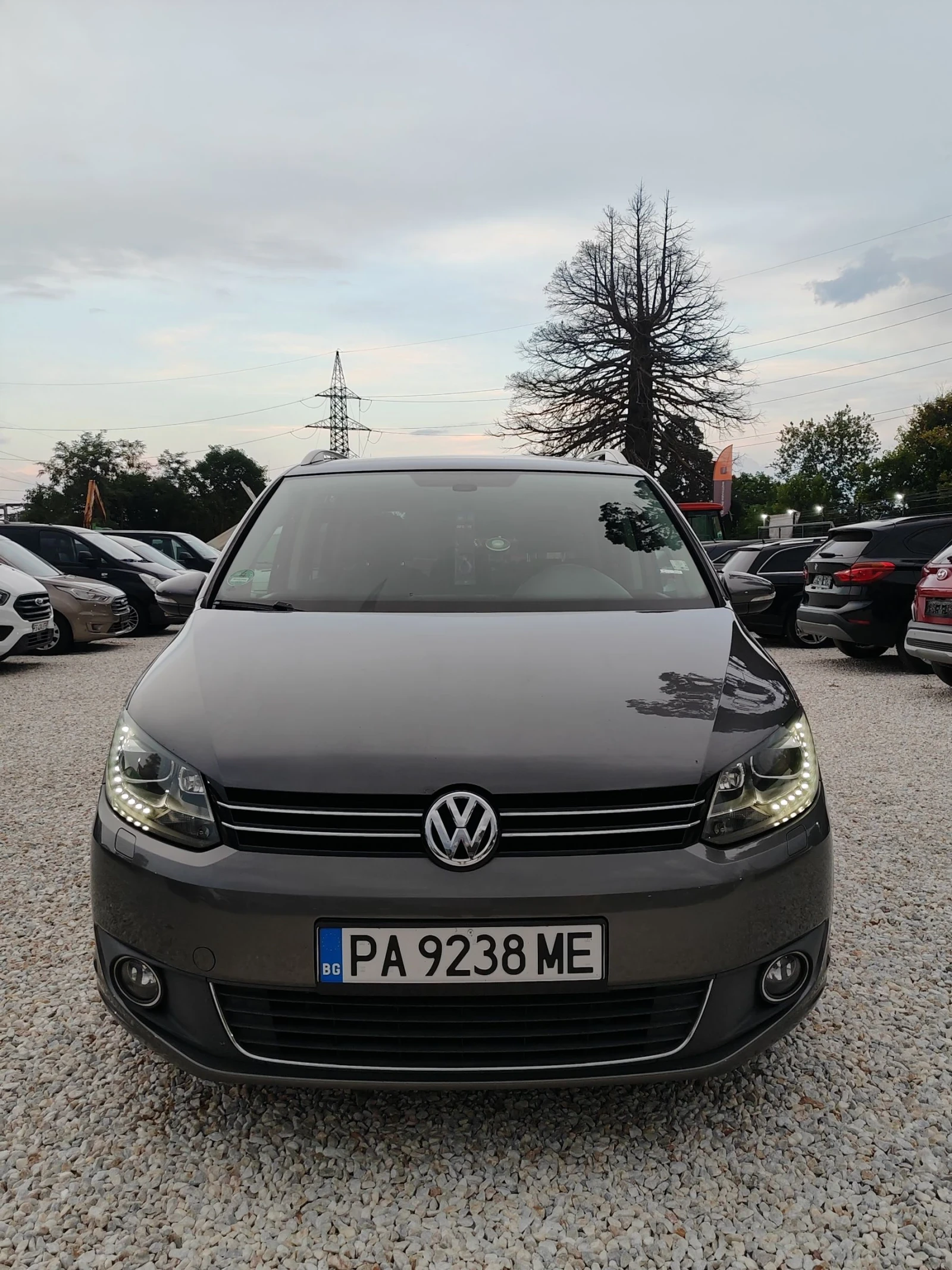 VW Touran 2.0, 140к.с.highline, снимка 13 - Автомобили и джипове - 55365427