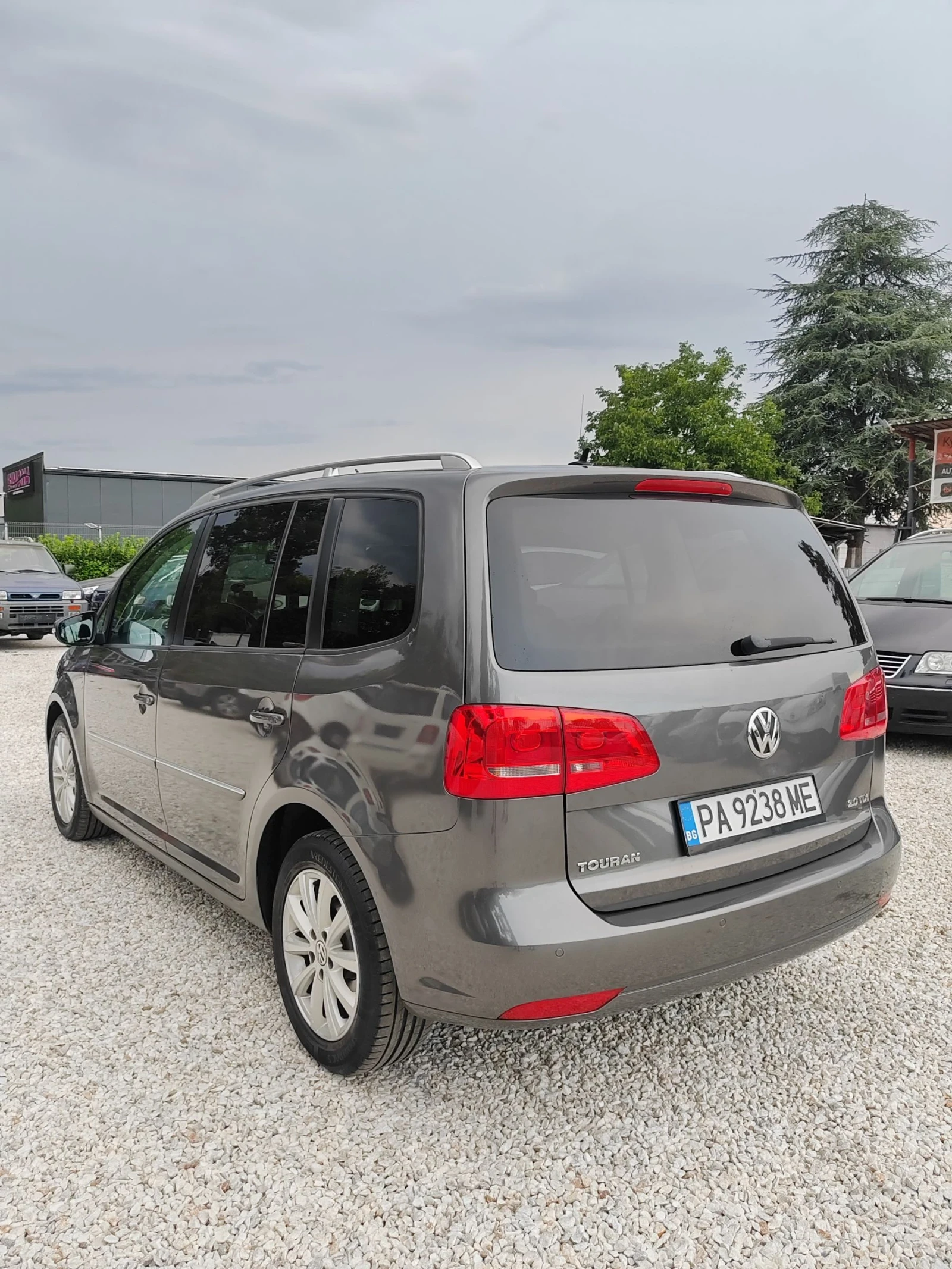 VW Touran 2.0, 140к.с.highline, снимка 4 - Автомобили и джипове - 55365427