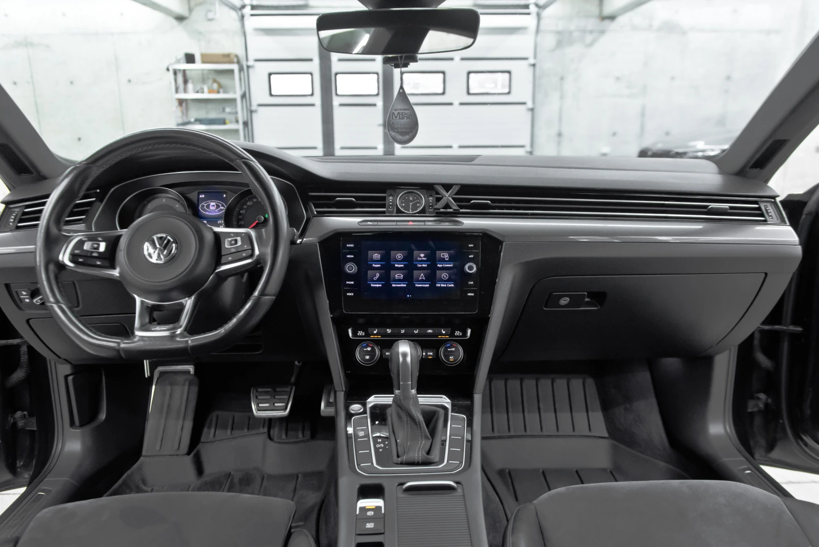 VW Arteon 2.0TDI* 190кс* R-Line, снимка 13 - Автомобили и джипове - 55376517