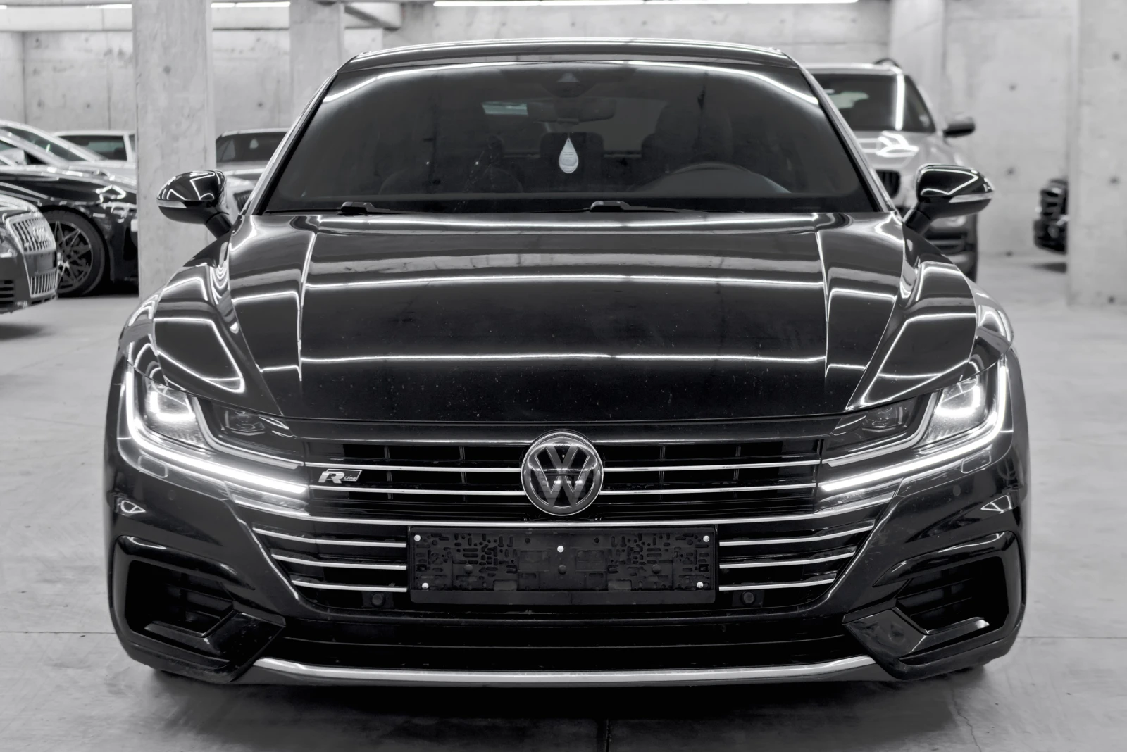 VW Arteon 2.0TDI* 190кс* R-Line