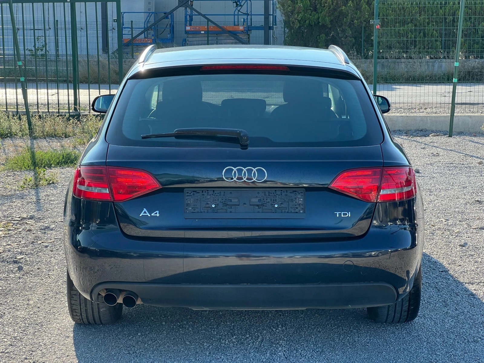 Audi A4 2.0 TDI Facelift, снимка 5 - Автомобили и джипове - 55969729