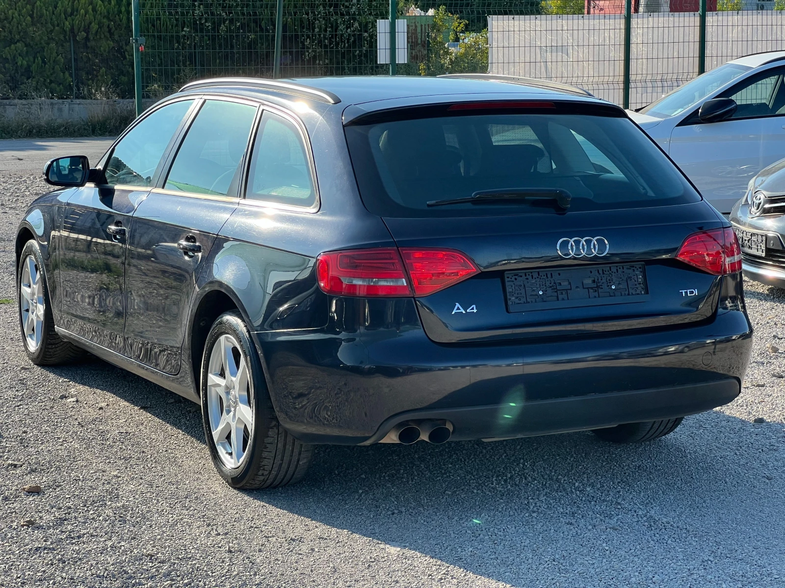 Audi A4 2.0 TDI Facelift, снимка 6 - Автомобили и джипове - 55969729