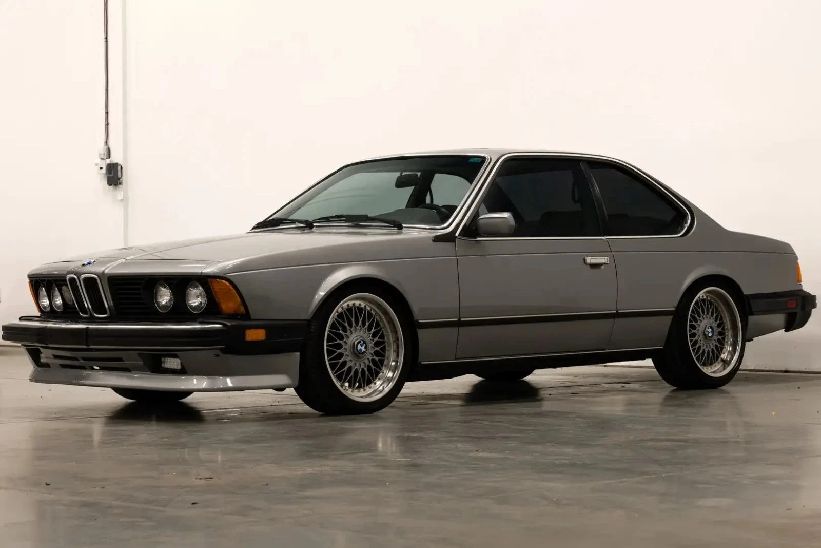BMW 635