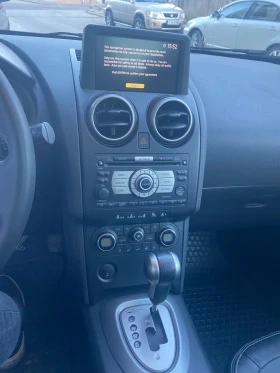 Nissan Qashqai 2.0 dCi 4x4 Автомат, Панорама, Кожа, снимка 6