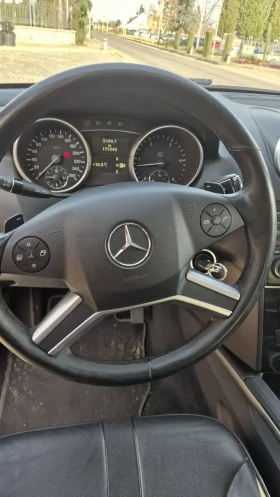 Mercedes-Benz ML 350 Mercedes ML 350 Нов Внос 180хил. Оригенален Пробег, снимка 9