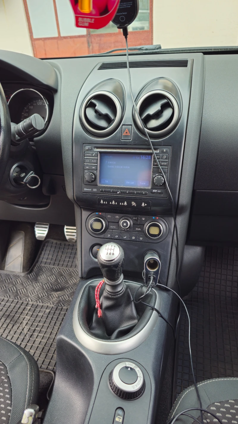 Nissan Qashqai + 2, снимка 8 - Автомобили и джипове - 51870056