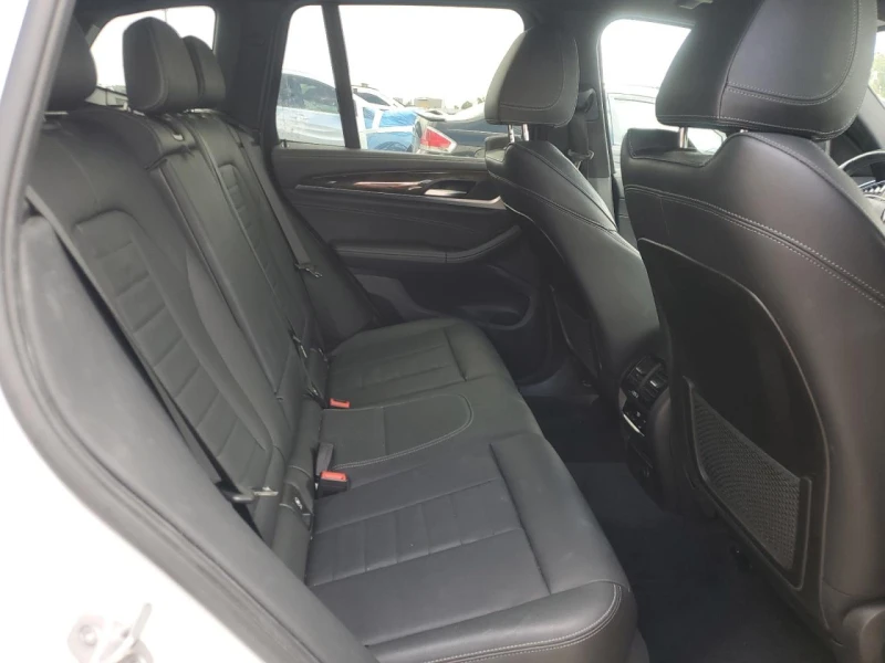 BMW X3 xDrive30i / 2.0 Turbo / Кожа / Панорама / , снимка 11 - Автомобили и джипове - 52003601