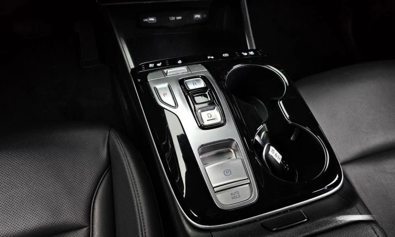 Hyundai Tucson Gasoline 1.6 Turbo 2WD Premium, снимка 9 - Автомобили и джипове - 52069956