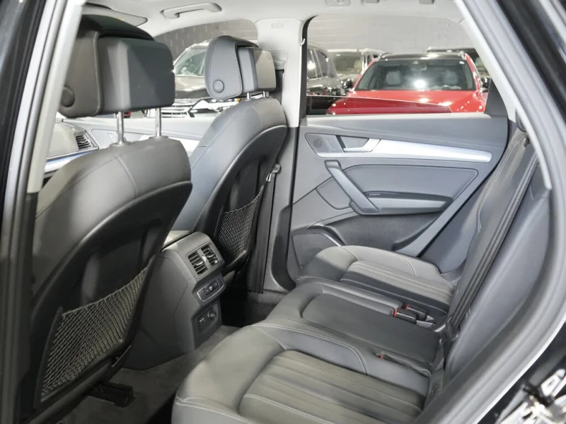 Audi Q5 quattro* Авто-Кредит(ЦЕНА ДО БЪЛГАРИЯ), снимка 14 - Автомобили и джипове - 52538253