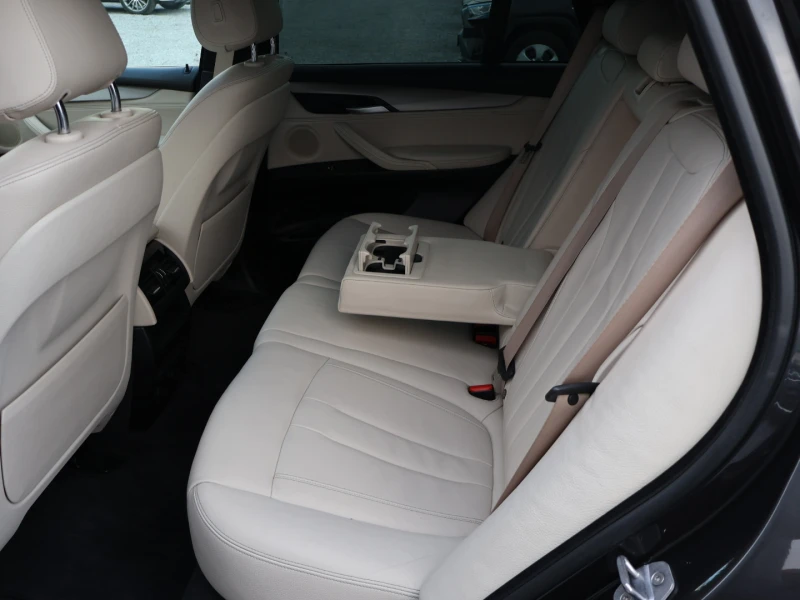 BMW X5 3.0d/258кс/8ZF/100%РЕАЛНИ КМ/ТОП СЪСТОЯНИЕ/ЛИЗИНГ/, снимка 13 - Автомобили и джипове - 52913511