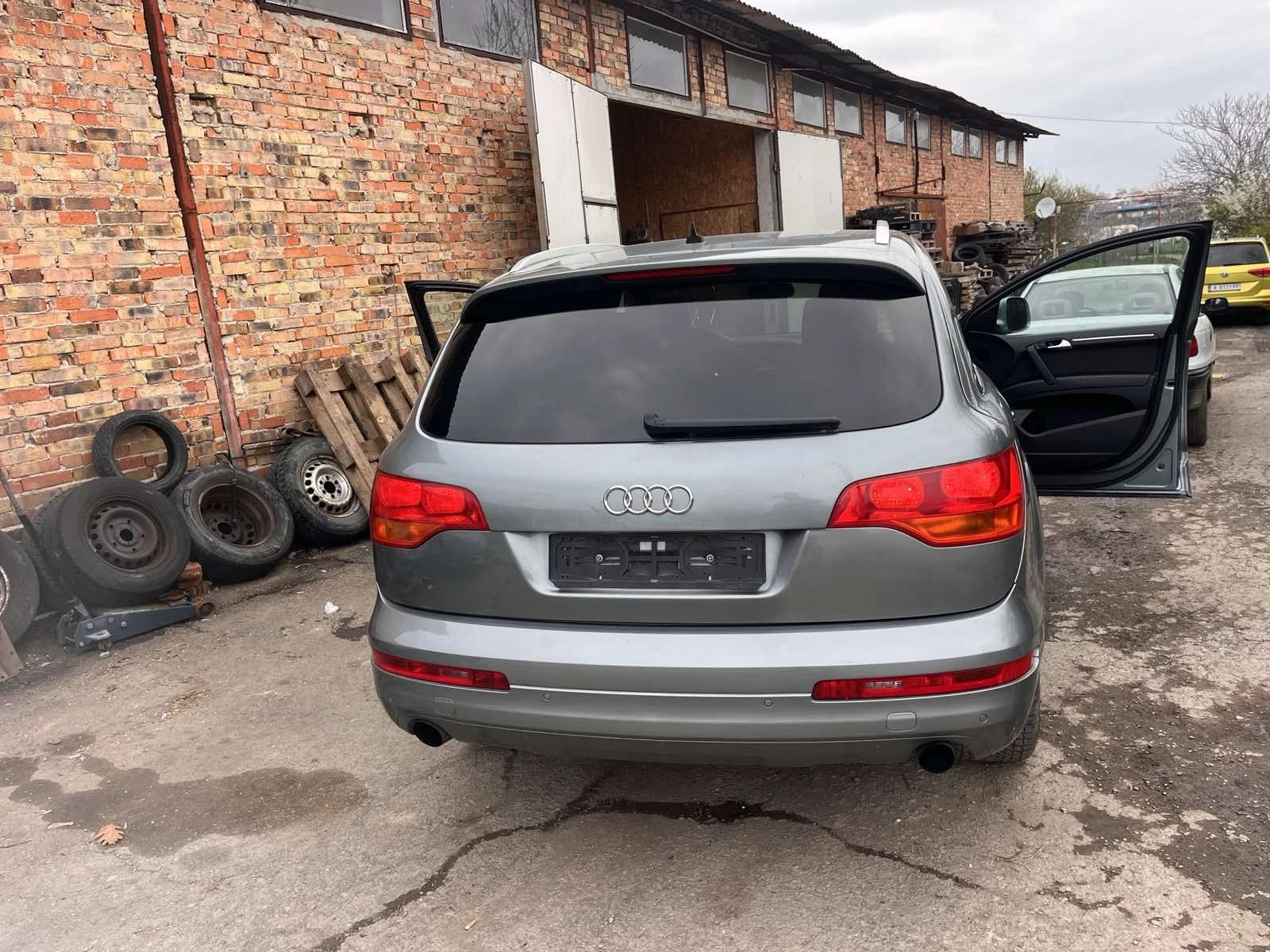 Audi Q7 3.0TDI S line - изображение 3