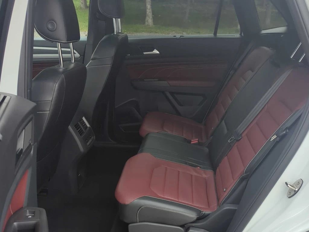 VW Atlas * Execline * CARFAX *    | Mobile.bg   9