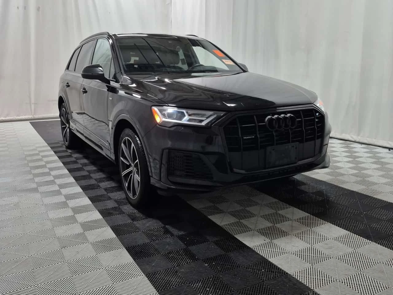 Audi Q7 Komfort 55 TFSI quattro * Pano * �������� * Carfax | Mobile.bg � ����������� 2