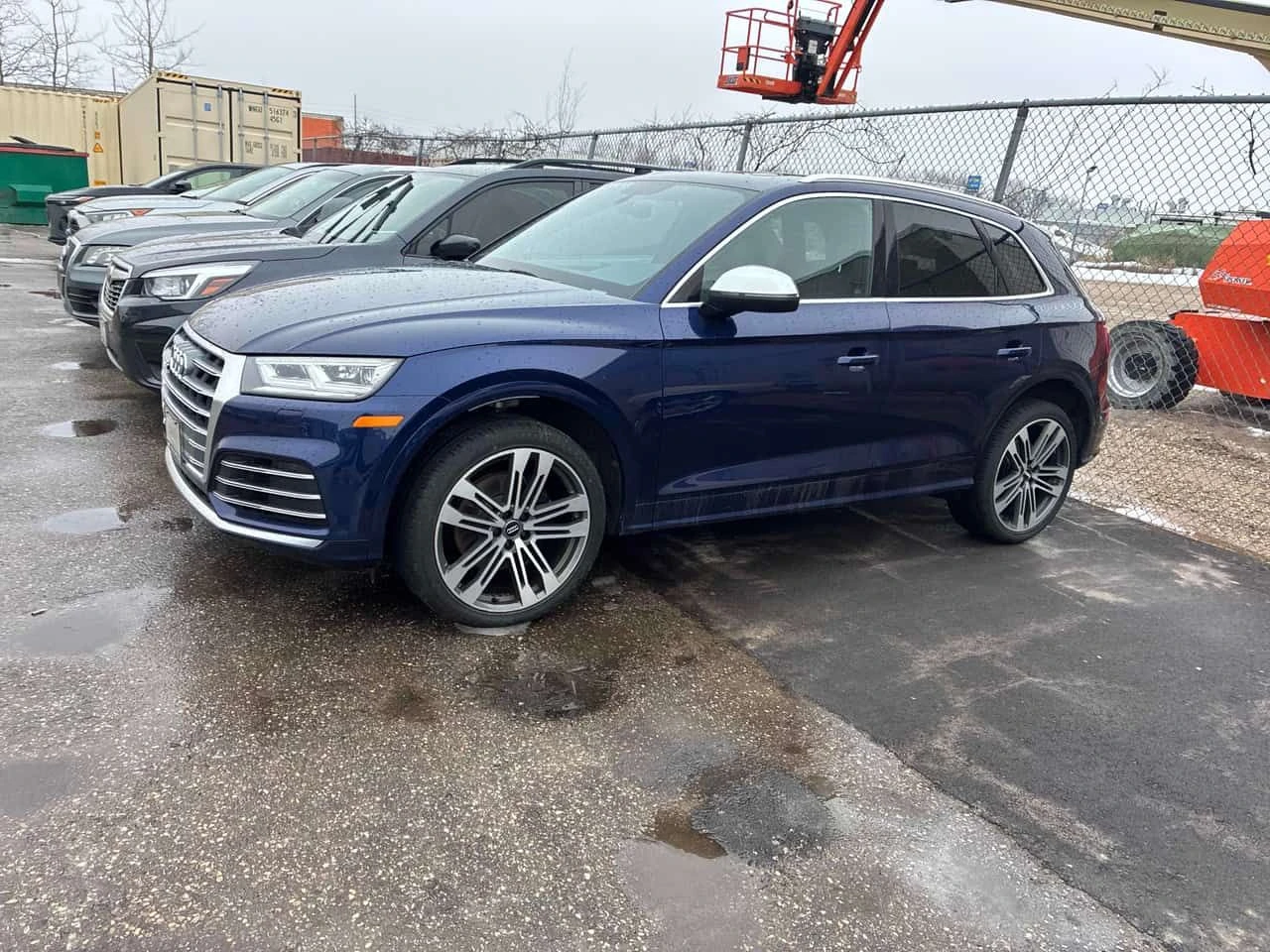 Audi SQ5 * Progressiv * PANO* ПОДГРЕВ* KEYLESS* , снимка 2 - Автомобили и джипове - 53757476