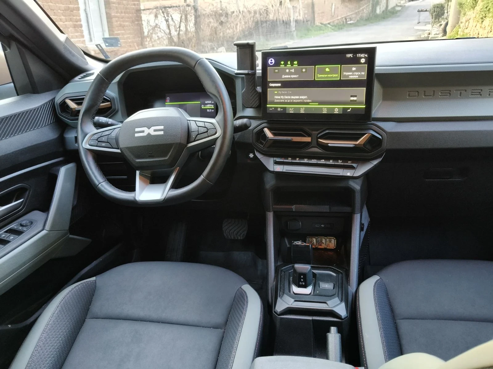 Dacia Duster Extreme HYBRID 155, снимка 11 - Автомобили и джипове - 53867011