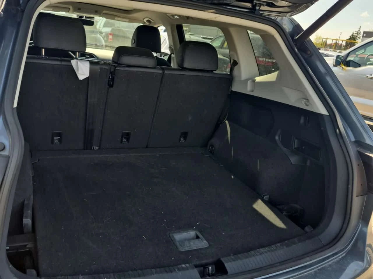 VW Tiguan * COMFORTLINE * АВТОКРЕДИТ БЕЗ ПЪРВОНАЧАЛНА ВНОСКА, снимка 15 - Автомобили и джипове - 54538179