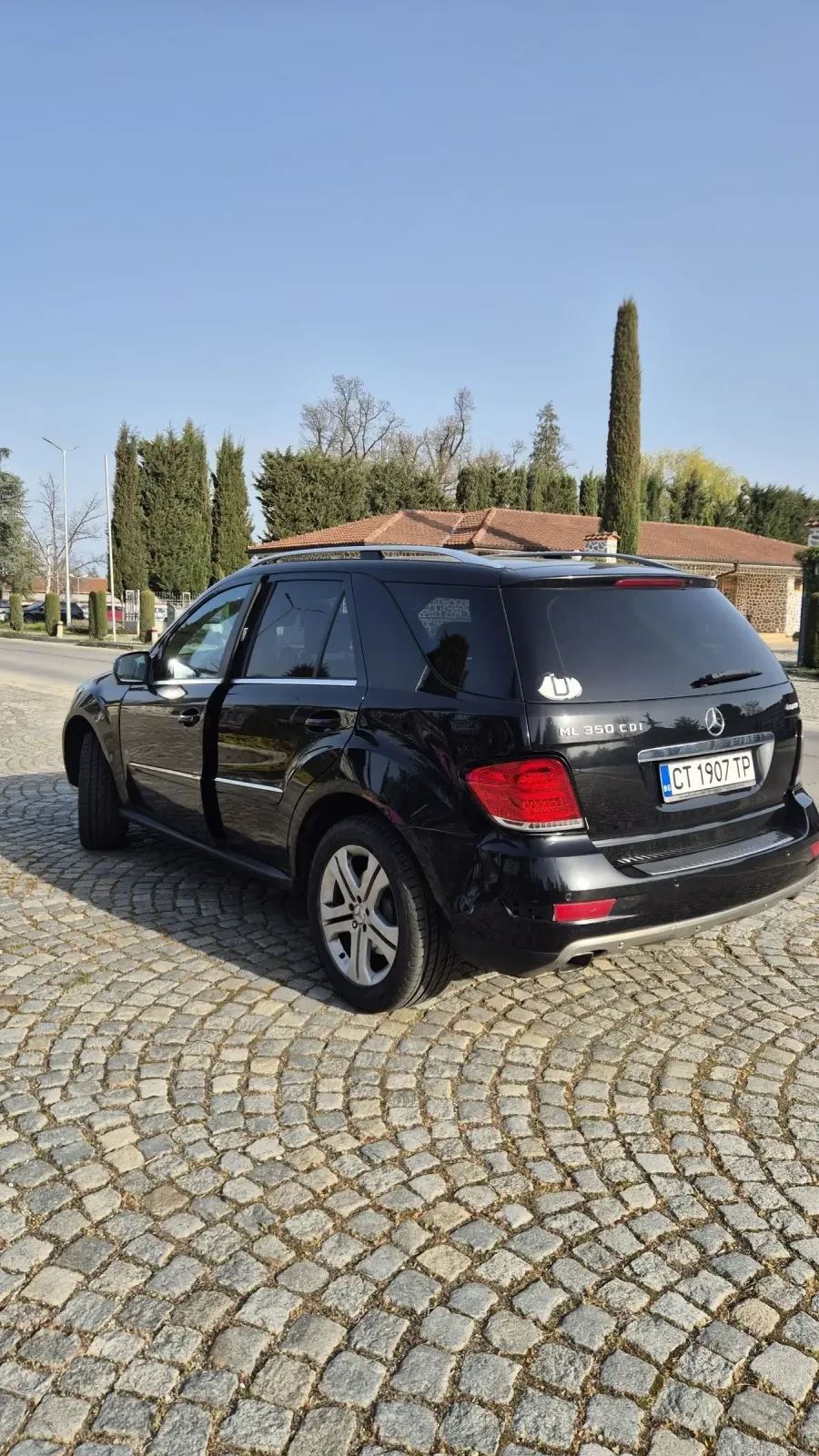 Mercedes-Benz ML 350 Mercedes ML 350 Нов Внос 180хил. Оригенален Пробег, снимка 3 - Автомобили и джипове - 54551836
