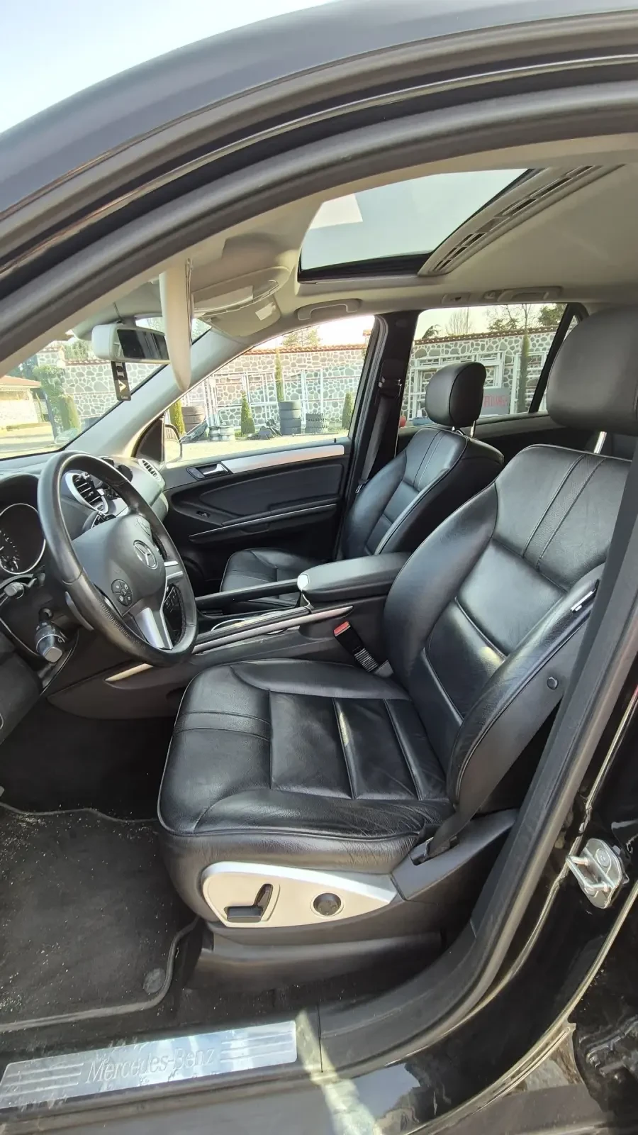 Mercedes-Benz ML 350 Mercedes ML 350 Нов Внос 180хил. Оригенален Пробег, снимка 10 - Автомобили и джипове - 54551836