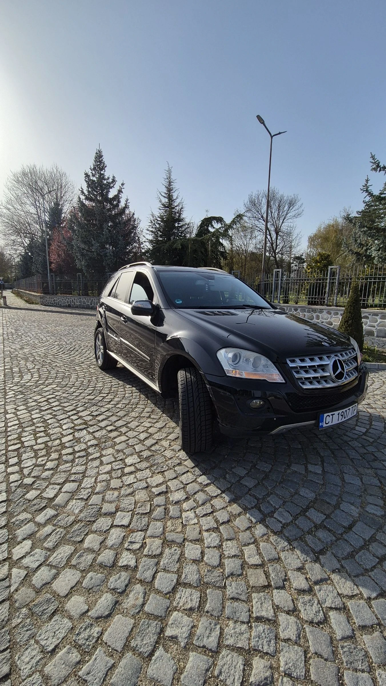 Mercedes-Benz ML 350 Mercedes ML 350 Нов Внос 180хил. Оригенален Пробег, снимка 2 - Автомобили и джипове - 54551836