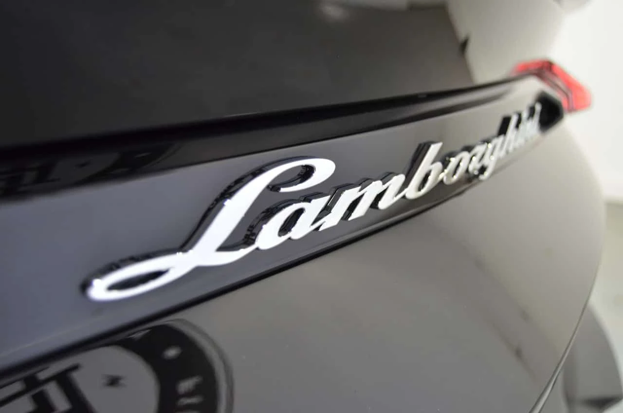 Lamborghini Urus * CARFAX * ЦЕНА ДО БГ, снимка 8 - Автомобили и джипове - 54766862