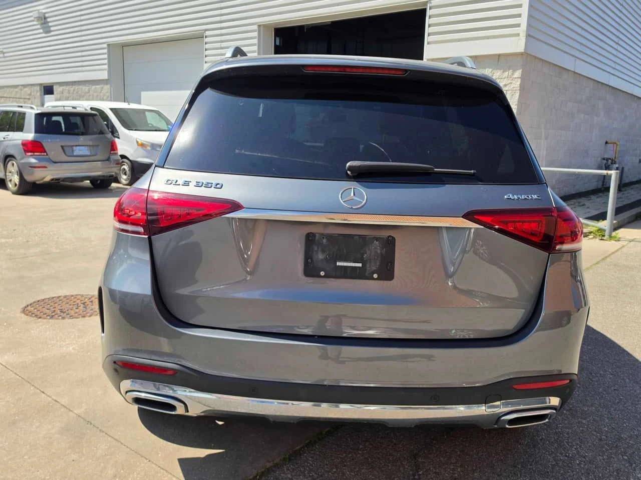 Mercedes-Benz GLE * 350 * CARFAX * ОПЦИЯ ЗА ФИНАНСИРАНЕ , снимка 4 - Автомобили и джипове - 55433957
