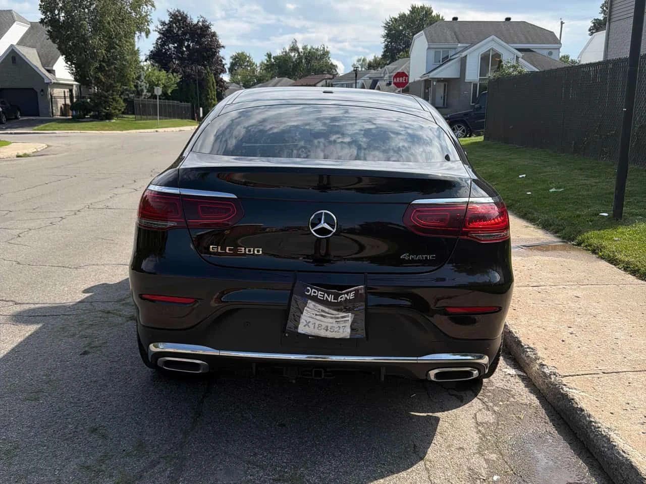 Mercedes-Benz GLC 300 Coupe * CARFAX * DISTRONIC * 360 * BURMESTER * , снимка 4 - Автомобили и джипове - 55688581
