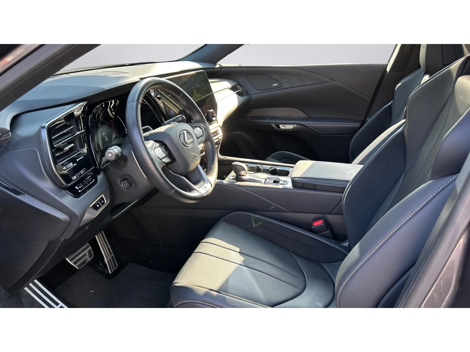 Lexus RX 500h Месечна вноска от 845  , снимка 7 - Автомобили и джипове - 55935441