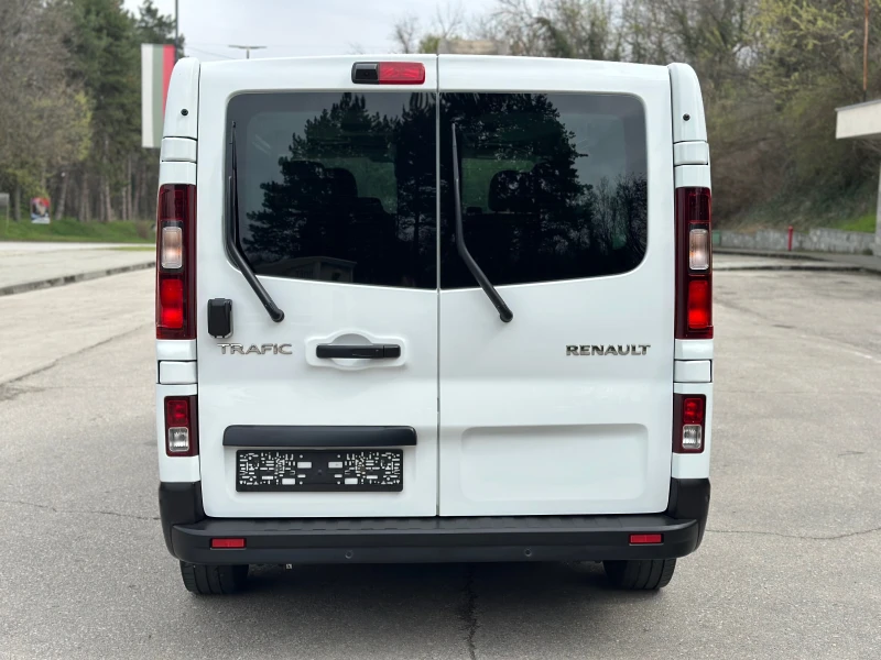 Renault Trafic 2.0D* Led Pure Vision* 8+ 1, снимка 4 - Бусове и автобуси - 50517884