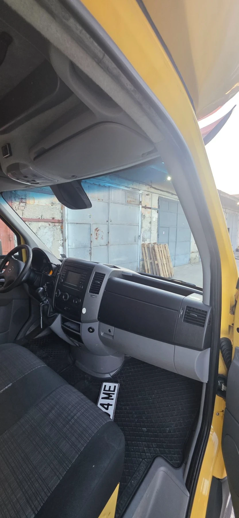 Mercedes-Benz Sprinter 319, снимка 12 - Бусове и автобуси - 55885321