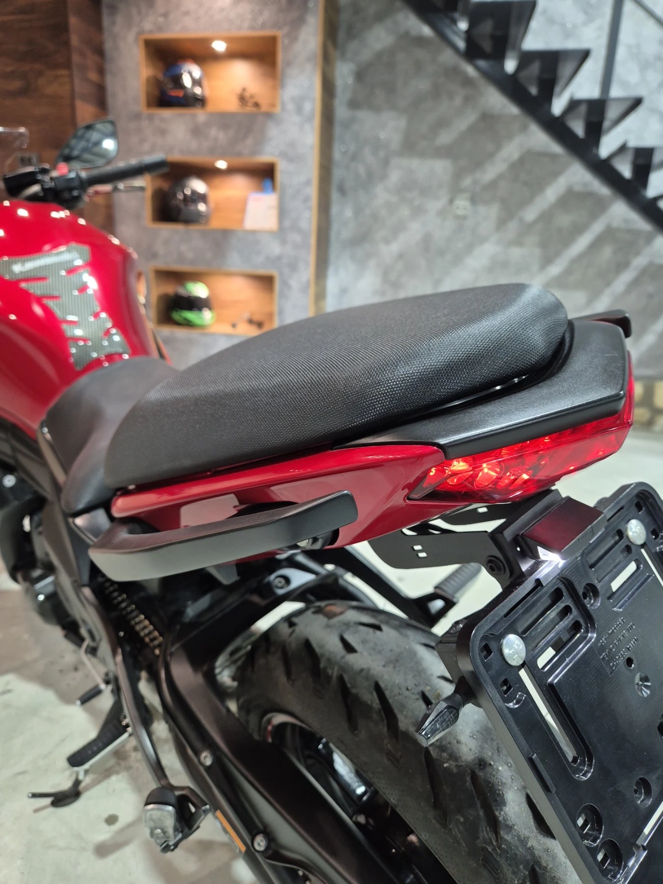 Kawasaki ER -6f 29000км!!! ABS!!! A2!!!Нов внос ШВЕЙЦАРИЯ!!!, снимка 15 - Мотоциклети и мототехника - 53953667