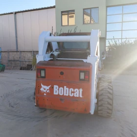        Bobcat A300 *  * 2  *  *  *