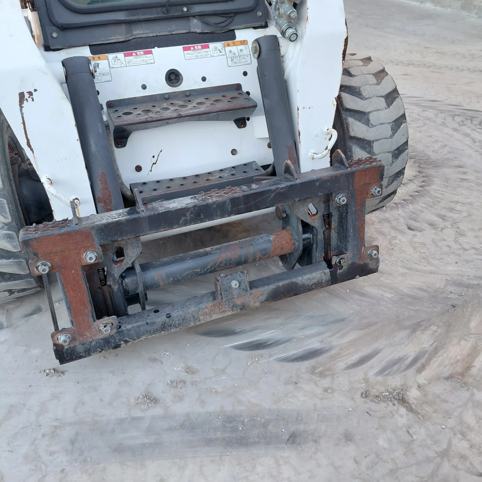    Bobcat A300 *  * 2  *  *  * | Mobile.bg   8