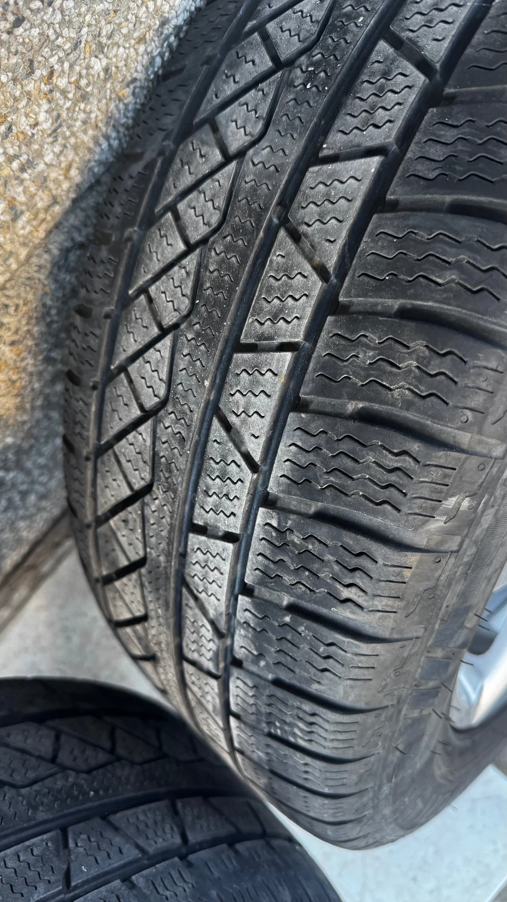    235/55R17  VW Tiguan | Mobile.bg   2