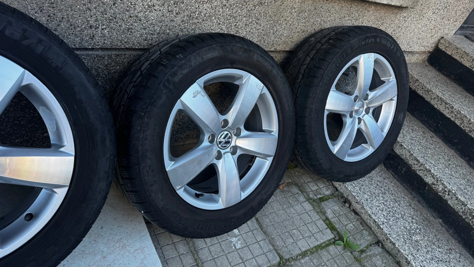    235/55R17  VW Tiguan | Mobile.bg   4